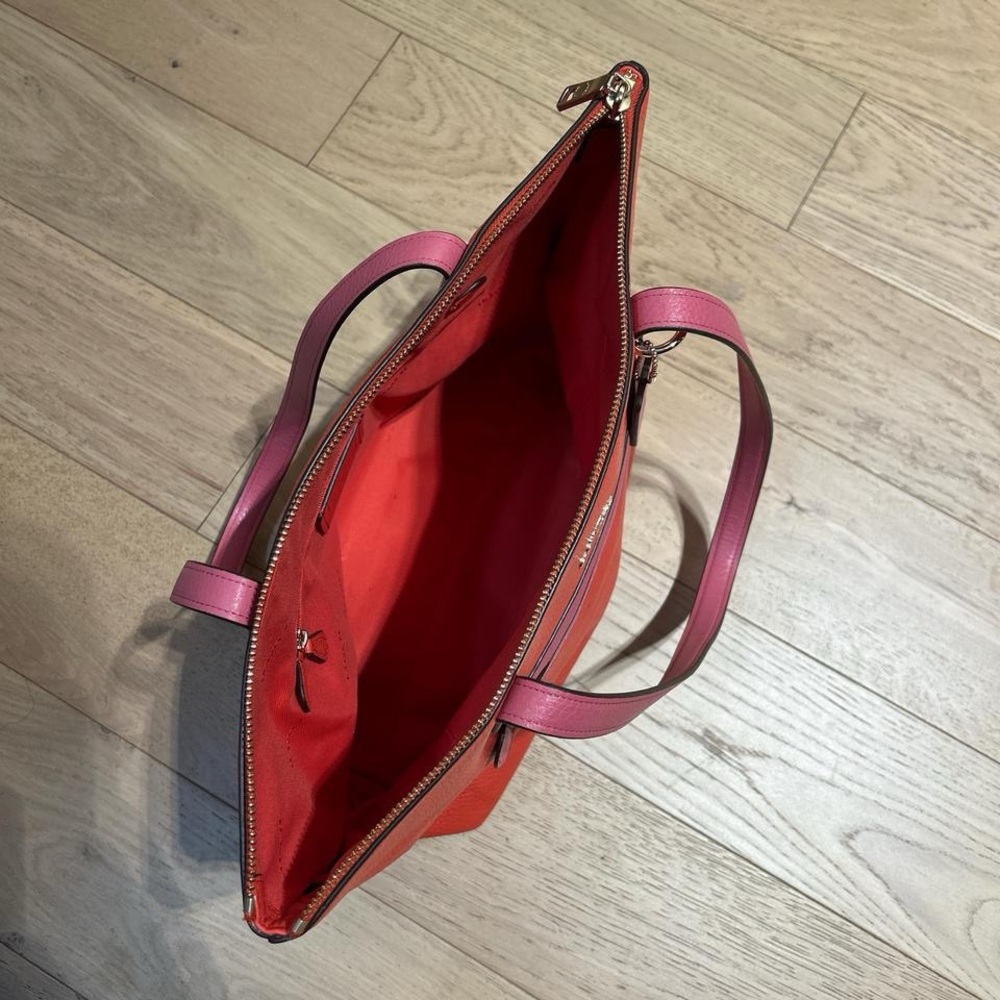 COACH Taylor Tote in Pebble Leather - Vermillion Red & Pink - Picture 4 of 6